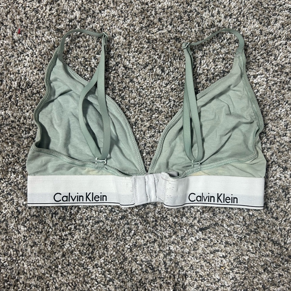 Calvin Klein Bras! - Picture 7 of 10